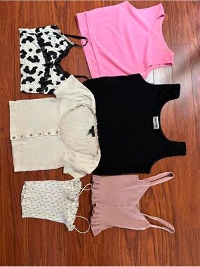 Black Ribbed Tank Top - Women